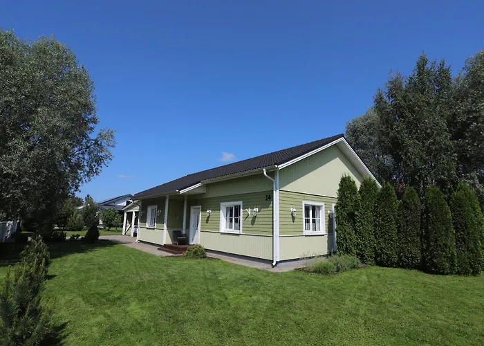 Pinetree بيت للعطل